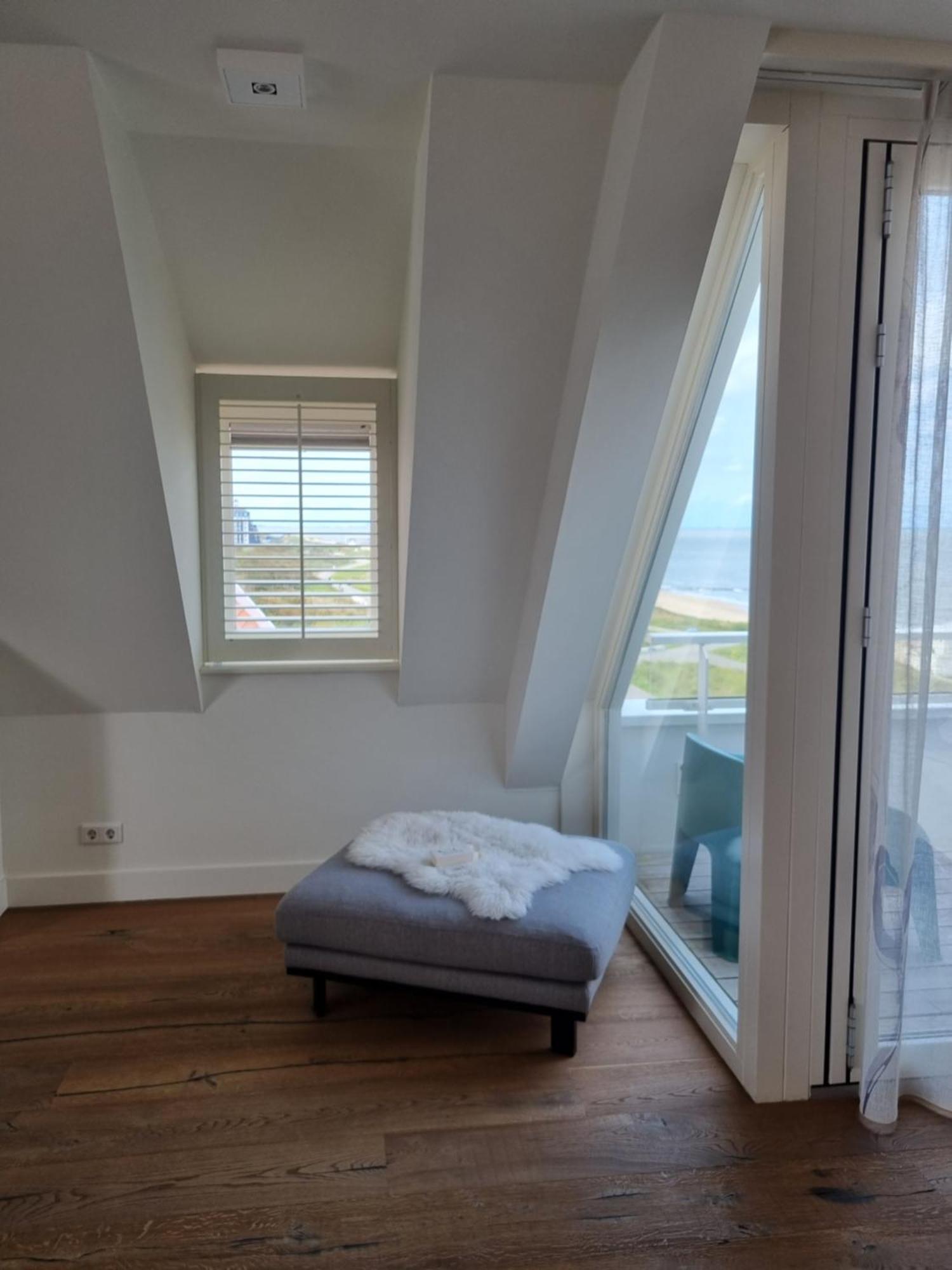 Penthouse Windkracht 10 Aan Het Strand Van Cadzand Ruang foto